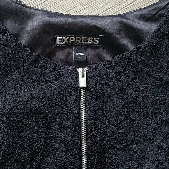Princess Cut Dress With Pockets - Picture 2 of 5